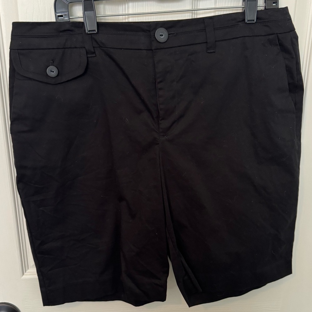 Loft black Bermuda shorts